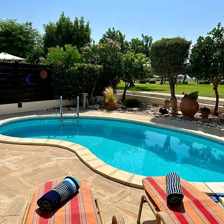 'villa Xenia' Hg25 - Relax And Enjoy The Golf * Kouklia